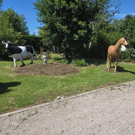 Piscine Chauffee Et Couverte *